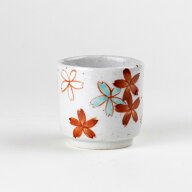 おちょこ お猪口 ぐい呑み 盃 日本酒 熱燗 冷酒 有田焼 陶磁器 日本製 赤絵桜ちらし ぐい呑