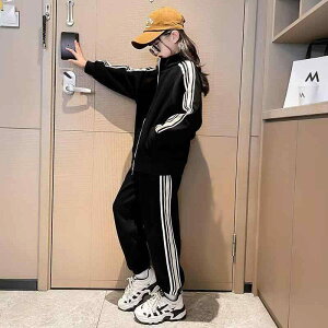 子供用セットアップ 秋冬 長袖Tシャツ  長ズボン 2点セット カジュアル スポーツウェア 普段着 部屋着 ブラック 120 130 140 150 160 170