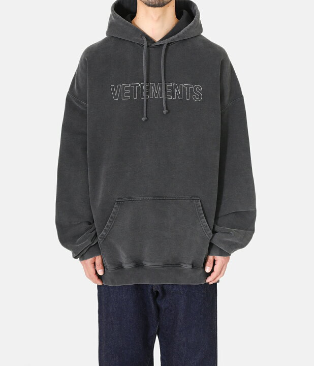 楽天市場】[SALE]VETEMENTS : LOGO OUTLINE HOODIE : UE63HD445B 30 