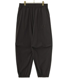 DESCENTE ALLTERRAIN / デサントオルテライン (水沢ダウン) : LIGHTWEIGHT TRACK PANTS : ライトウェイトトラックパンツ トラックパンツ ミニマル モダン スポーティ シンプル ストレッチ リラックス セットアップ 撥水 伸縮 軽量 4WAY : DLMXGD85【NOA】