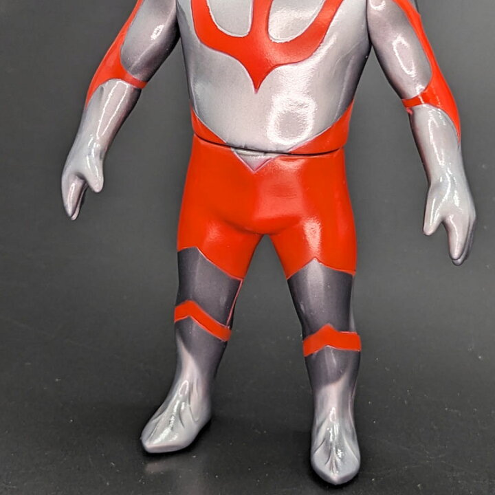 2026年最新】Yahoo!オークション -#maxtoy(ウルトラマン)の中古品・新品・未使用品一覧 MAXTOY マックストイのソフビ人形 ウルトラマン 蓄光グレー成型/赤/目金