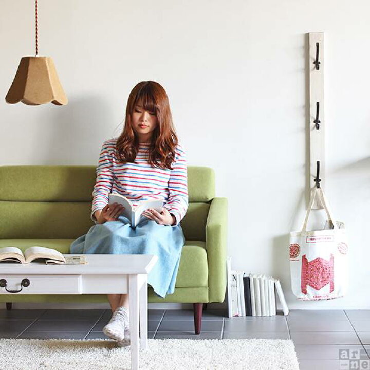 楽天市場 壁掛け フック 縦 帽子掛け 木製 コートハンガー コート掛け 玄関収納 石膏ボード おしゃれ アンティーク風 ハンガーフック 壁掛けハンガー レトロ 玄関 モダン 北欧 インテリア ストール マフラー リビング 鞄 衣類 壁付け 3連 アイアン 約幅10cm 約奥行10cm