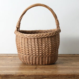 ハンガリー ブロカント バスケット 骨董 蚤の市 でみつけた バスケット 1点もの アンティーク インテリア 中欧 天然素材 かご 大きめ 収納 おしゃれ ラッピング不可