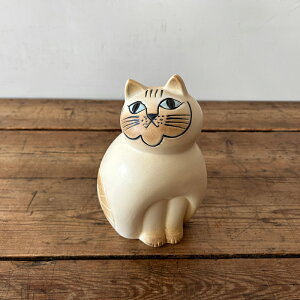 Lisa LarsonCat@T[\ Lbg~A ~fBATCY@k G L ˂ u MIA ~A