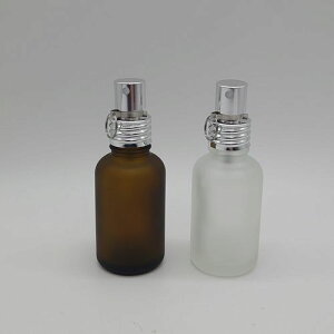 【新商品】30ml 化粧瓶 アルミスプレー付 フロスト加工ガラスボトル (茶色)or(半透明) 正規品 ◆スプレーボトル/詰替え/アロマスプレー/容器/噴射防止クリップ付き/霧吹き/噴霧器/遮光瓶