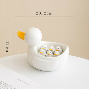 V̉J[gD[fUC̔uB퐻ŁAƒp̃CeALȔułB 