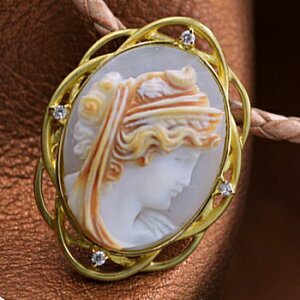 カメオペンダント&ネックレス 18金ゴールド ダイヤ 女神 Diana ディアナ 狩猟・純潔の女神 ジュテス作 18Kアンティークデザイン枠 レザーネックレス付 カメオ アクセサリー 高級 ギフト お誕