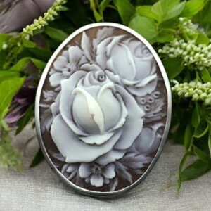 カメオブローチ&ネックレス 18金 ホワイトゴールド枠 お花の美しいシェルカメオ ジャンニーニ作 立体的なお花カメオ Silver金具付 レザーネックレス付 カメオ アクセサリー 高級 ギフト お