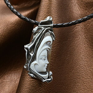 カメオペンダント&ネックレス SILVER 古美仕上げ イタリア製 デザイナーズ シェルカメオ 彫刻家マミ作 女性人物像 カメオ アクセサリー 高級 ギフト お誕生日 プレゼントにもオススメ!! レザ