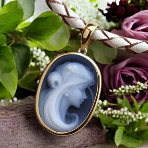 メノウカメオペンダント&ネックレス 美しい女性人物像のカメオ G-DRAGON 18金ゴールド枠 ドイツ製 上品&高品質&低価格 オシャレ レザーネックレス付 カメオ アクセサリー 高級 ギフト お誕