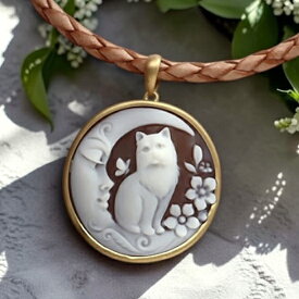 カメオネックレス 18金 ゴールド枠 シモネッリ作 ペンダントトップ 猫ちゃん ねこ お月さん 三日月 ファンタジー イタリア カメオ アクセサリー 高級 ギフト お誕生日 プレゼントにもオススメ！！品質保証書/カメオ作家保証書/カメオデザイン手提げ袋付 送料無料