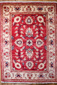 トルコ 絨毯 玄関マットサイズ ベッドサイドにも最適 ラグジュアリー 一点もの 天然素材 ウール 職人 伝統 手織り アフターケア万全 洗える (83cm×117cm)