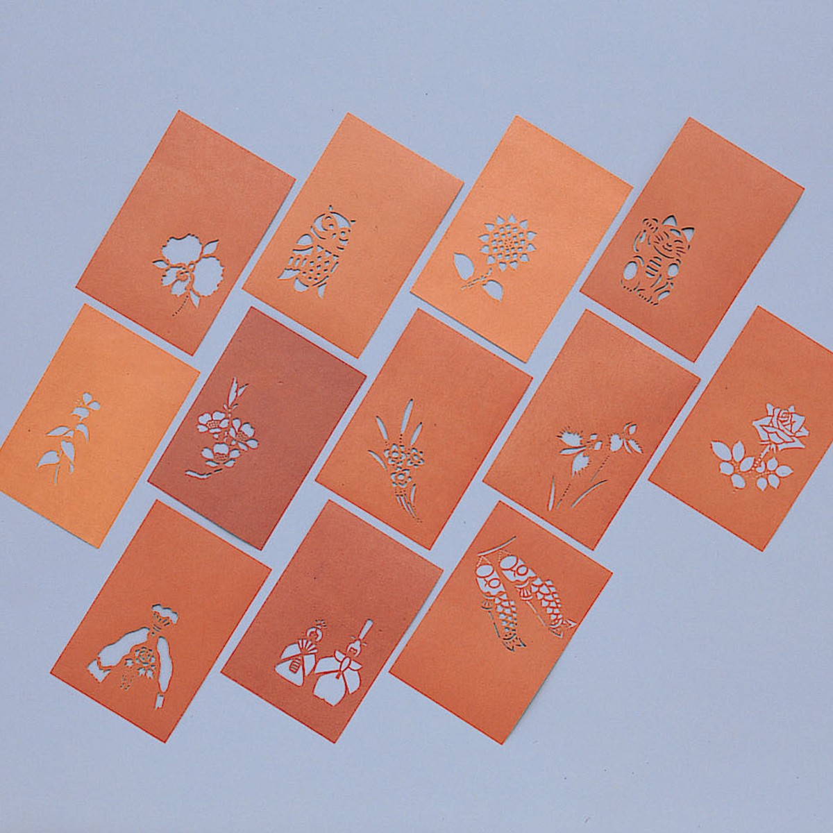 伊勢型紙 ステンシル型紙 はがき判 12種セット 渋紙 手彫り 四季の花 | 画材・ものづくりのアートロコ