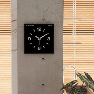 �\��̔�1�����{�`1�����{�������\�� Black / White �J���[�p�l�� �X�N�G�A �E�H�[���N���b�N �|�����v �É��yART OF BLACK�z