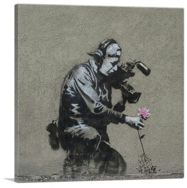 バンクシー アートパネル BANKSY Banksy「カメラマンと花/Camera Man and Flower(S)」キャンバスジークレ 絵画 ポスター 絵 バンクシー作品 【輸入品】