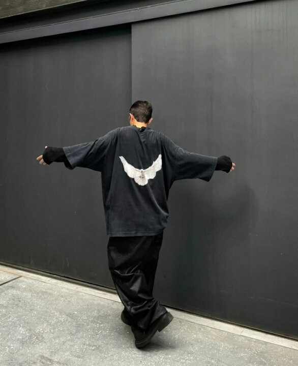 正規品 Yeezy Gap Engineered By Balenciaga Dove 3 4 Sleeve T-Shirt Black イージー ギャップ エンジニアード バイ バレンシアガ ドーブ 3 4スリーブ Tシャツ ブラック メンズ レディース 人気 半袖 カットソー ストリート お