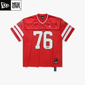 [New Era] NFL Tampa Bay Buccaneers Fanwear T-Shirt - Samba Red [�j���[�G��] NFL �^���p�x�C�E�o�b�J�j�A�[�Y �t�@���E�F�A T�V���c - �T���o���b�h �؍��t�@�b�V���� New Era �j���[�G�� NFL �^���p�x�C�E�o�b�J