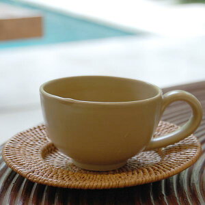 【最大500円クーポン】 アタで編まれた丸いトレー コースター ソーサー 円形 トレー 小物入れトレイ アジア雑貨 アジアン雑貨 バリ島 アジアンソーサー エスニック 収納カゴ 収納かご ナチ