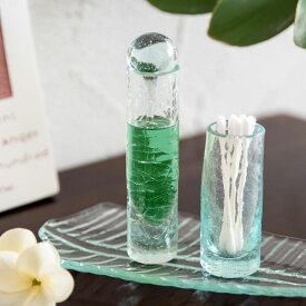 【最大2000円クーポン】 ガラスで出来た丸いフタ付きのスリムなアロマボトル 容器 詰め替え スパ エステ サロン 店舗 オイル 精油 マッサージ アジアン リゾート 雑貨 グリーン 緑 リゾート ヴィラ おしゃれ かわいい シンプル プレゼント[13120]