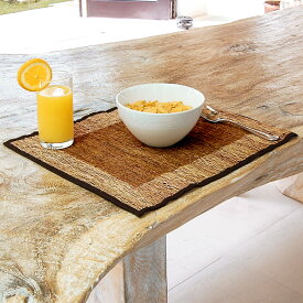 【最大2000円クーポン】 アカールワンギの アジアン ランチョンマット キッチンマット ティーマット テーブルウェア テーブルマット プレースマット プレイスマット ランチョン モダン ランチマット アジアン雑貨 アジア雑貨 四角 生活雑貨 食卓 リゾート[10186]