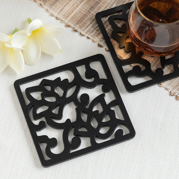 楽天市場 ロータスの花をモチーフにした木製コースター Mulia ムリア 木彫り 正方形 四角形 四角いコースター おうちカフェ キッチン雑貨 モダン おしゃれ かわいい ナチュラル ソーサー 受け皿 雑貨 アジアン雑貨アジア工房 メール便対応 113 アジア工房