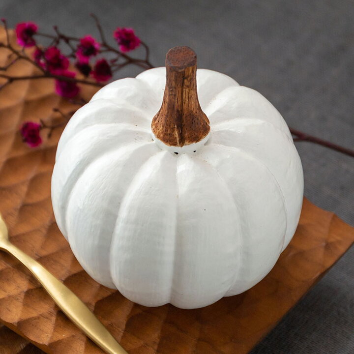 楽天市場 オブジェ パンプキン Sサイズ ホワイト 白 ハロウィン クリスマス W 10cm H 8cm D 11cm 飾り 木彫り Diy かぼちゃ 置き物 デコレーション コーディネート ハンドメイド ナチュラルシック おしゃれ 北欧 オーナメント リゾート アジアン雑貨 バリ