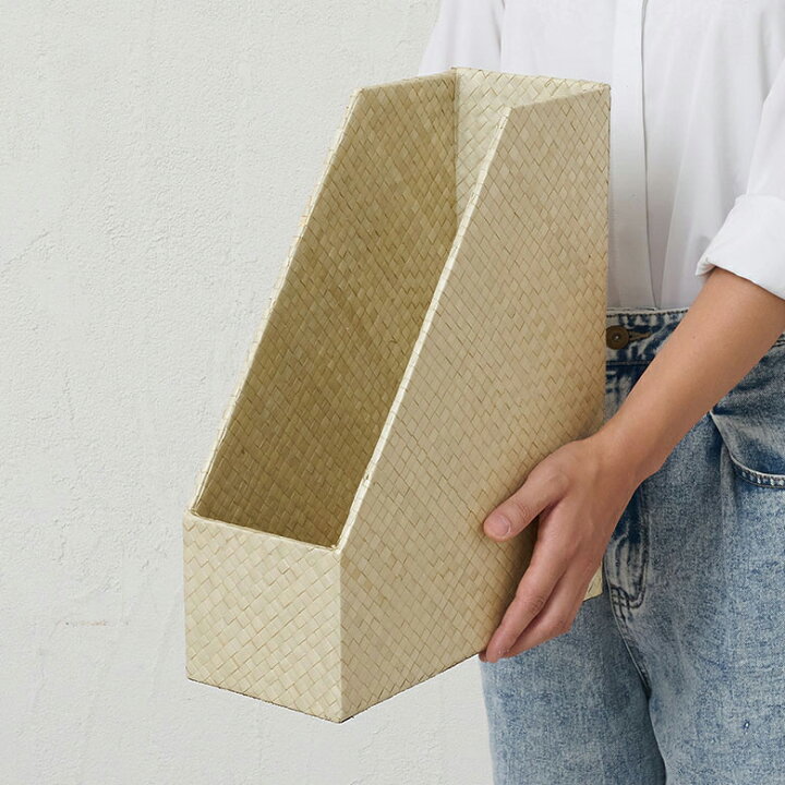 楽天市場 パンダンで出来たブックスタンドボックス 2色展開 縦型 間仕切りなし おしゃれ インテリア ファイルスタンド ファイルボックス ボックスファイル アジアン雑貨 収納 マガジンファイル マガジンボックス ナチュラル デスク アジア雑貨 バリ雑貨 Fb 1171