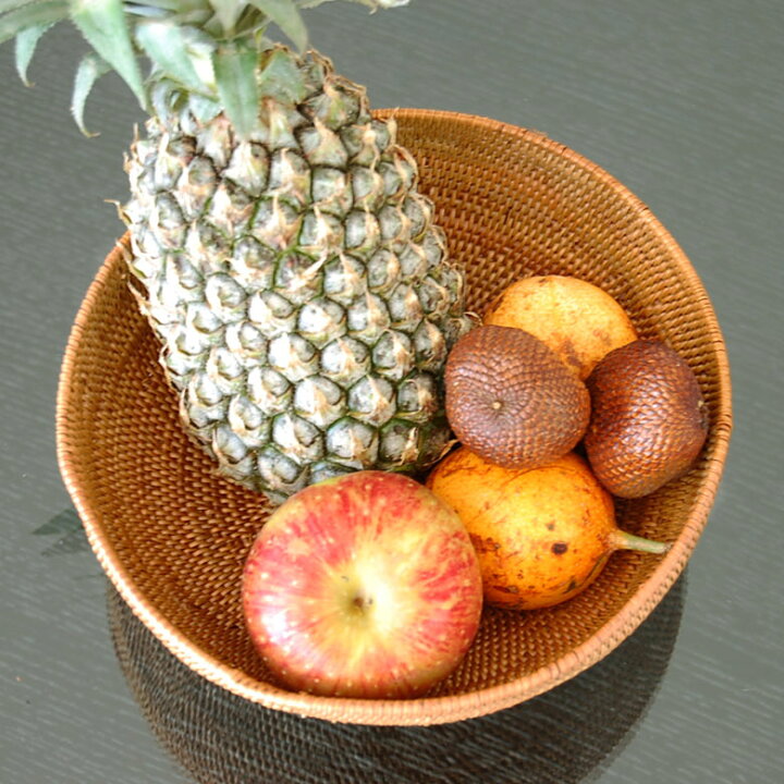 楽天市場 アタで編まれた半球型の アジアン バスケット 収納バスケット かご フルーツバスケット 小物入れ バリ雑貨 アジア雑貨 アジアン雑貨 バリ雑貨 おしゃれ モダン エスニック 籠 収納カゴ 収納かご ナチュラル インテリア リゾート バリ島 アタ製品 2724 アジア工房