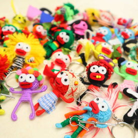 【半額！】【outlet】【30体セット】キーホルダー マスコット ブードゥー 人形 エスニック アジアン 身代わり 厄除け お守り 願掛け 魔除け キーホルダー ぬいぐるみ 小さい まとめ買い お土産 プレゼント 配布 チーム ペア お揃い ランダム発送 デザイン多数 *y3-1t