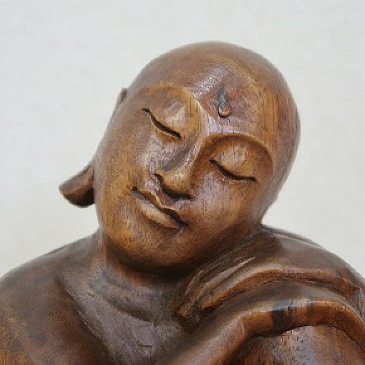 楽天市場】リラックス小坊主の木彫り 20cm 木製 スワール無垢材 御坊様 