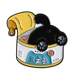 【カメラストラップのワンポイントに!!】メタル ピンバッジ 猫缶 Cat カバン 服のワンポイントに 真鍮製 ピンバッチ 黒猫 くろねこ クロネコ ねこ缶 ネコ缶 いたずら猫ちゃんず