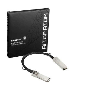 GIGABYTE AI TOP ATOM�p QSFP�P�[�u���bATC9000-QSFP