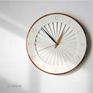 INTERFORM Ludvika v Ǌ| XC[v[ug Â É AeB[N AiO k _ i`  蕨 j Vzj  rO Vv EH[fR ǖʑ