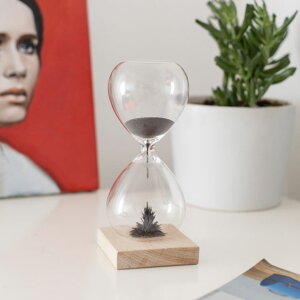 KIKKERLAND Magnetic Hourglass }OleBbNA[OX v 1 IuWF u S }Olbg ubN  A[g fUC CeA G AeB[N C_XgA ؐ Mtg ^