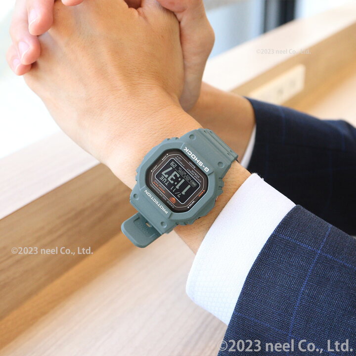 楽天市場】【店内ポイント最大41.5倍！3月29日！】G-SHOCK G-SQUAD  