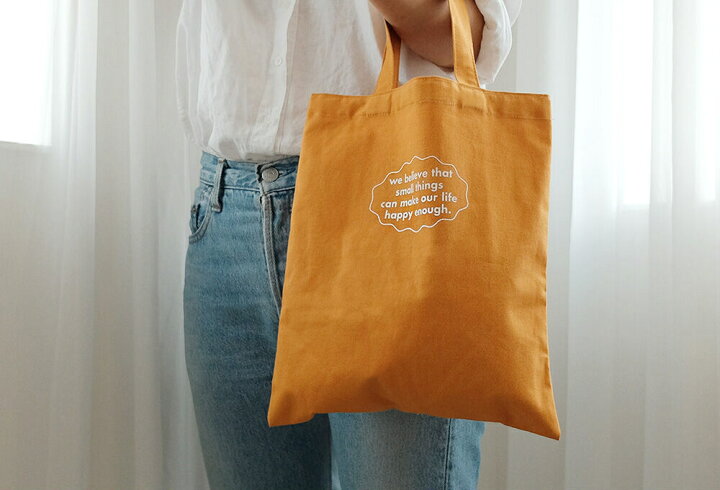 楽天市場 O Ld Happier Tote Bag Oh Lolly Day トートバッグ エコバッグ レディース 韓国 韓国ブランド オーロリーデイ 丈夫 しっかり ファブリック コットン 布 バッグ サブバッグ 通勤 通学 Ohlollyday 日本 販売 ギフト プレゼント Astore