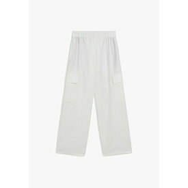 マッシモ ドゥッティ レディース カジュアルパンツ ボトムス WITH ELASTICATED WAISTBAND - Cargo trousers - white