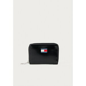 g~[qtBK[ fB[X z ANZT[ MUST SMALL - Wallet - black