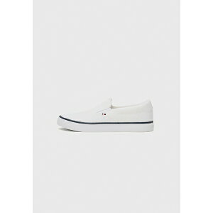 g~[ qtBK[ Y Xj[J[ V[Y VULC CORE II - Trainers - white