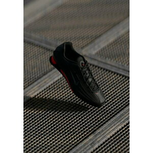 iCL fB[X Xj[J[ V[Y SHOX Z - Trainers - black/university red