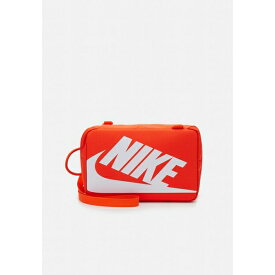 ナイキ メンズ ショルダーバッグ バッグ SHOE BOX UNISEX - Across body bag - orange/orange/white