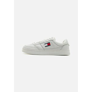 トミーヒルフィガー メンズ スニーカー シューズ THE GREENWICH NEW - Trainers - ecru