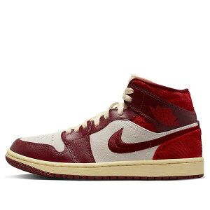Air Jordan �W���[�_�� ���f�B�[�X �X�j�[�J�[ RED �y(WMNS) Air Jordan 1 Mid SE 'Red Cream' DZ2820-601�z �T�C�Y US_5(22.0cm)