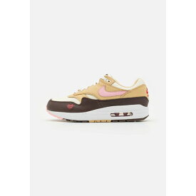 ナイキ レディース スニーカー シューズ W NIKE AIR MAX 1 87 VDAY - Trainers - sesame/med soft pink/coconut milk/baroque brown/gym red/white