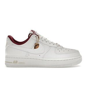 Nike �i�C�L ���f�B�[�X �X�j�[�J�[ �yNike Air Force 1 Low '07 SE Just Do It Summit White Team Red (Women's)�z �T�C�Y US_W_10.5 Summit White/Team Red-Metallic Gold