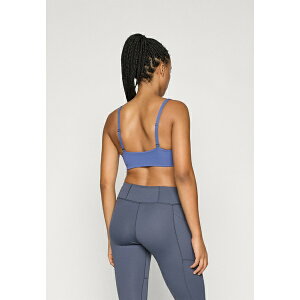 p^SjA fB[X tBbglX X|[c MAIPO LOW IMPACT ADJUSTABLE BRA - Medium support sports bra - current blue