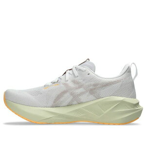 ASICS �A�V�b�N�X �����Y �X�j�[�J�[ �yASICS Novablast 5 2E Wide Width 'White Fawn' 1011B975-101�z �T�C�Y US_10.5(28.5cm)