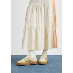 �A�f�B�_�X�I���W�i���X ���f�B�[�X �X�j�[�J�[ �V���[�Y GAZELLE BOLD W - Trainers - cream white/brown desert