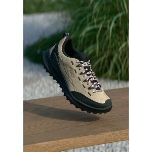 �L�[�� ���f�B�[�X �X�j�[�J�[ �V���[�Y JASPER ZIONIC - Trainers - brown