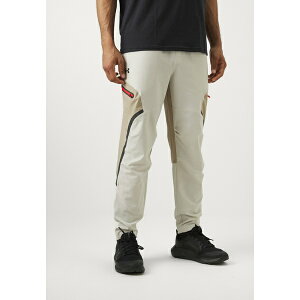 A_[A[}[ Y T_ V[Y UNSTOPPABLE - Tracksuit bottoms - summit white/city khaki/black